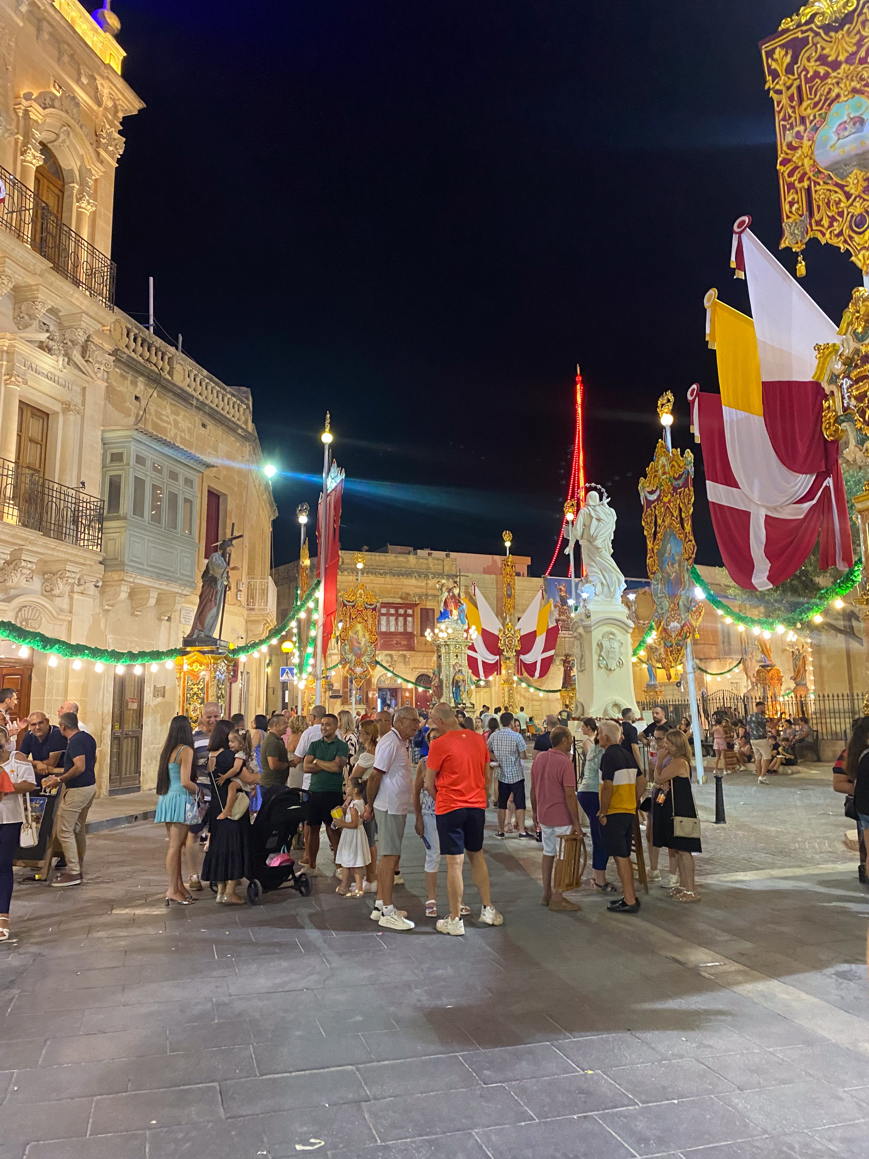 Valetta by night